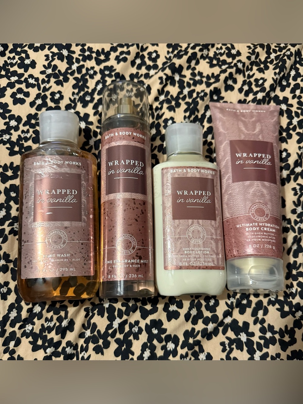 Bath & Body Works Wrapped in Vanilla Body Fragrance and Wash Set